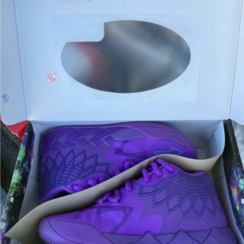 Vibrant Purple Low-Top Sneakers with Geometric Design